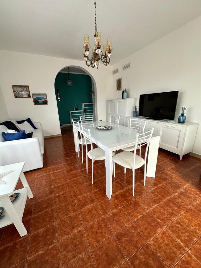 Apartamento Residenza M.e.M. La Maddalena La Maddalena  Exterior foto
